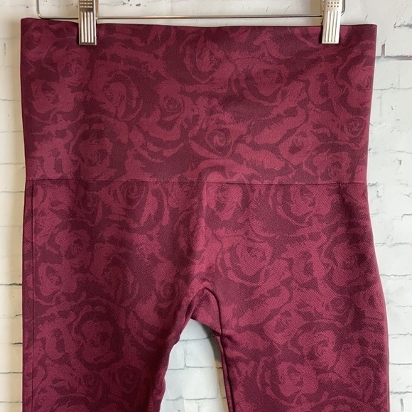 SPANX Garnet Rose Look At Me Now Crop Leggings Womens 1X Plus Size Athleisure - Picture 9 of 16